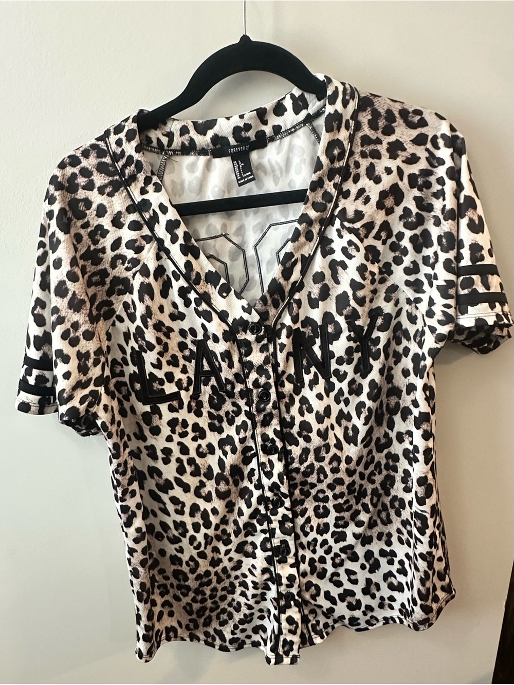 LA/NY Leopard Print Jersey Style Top